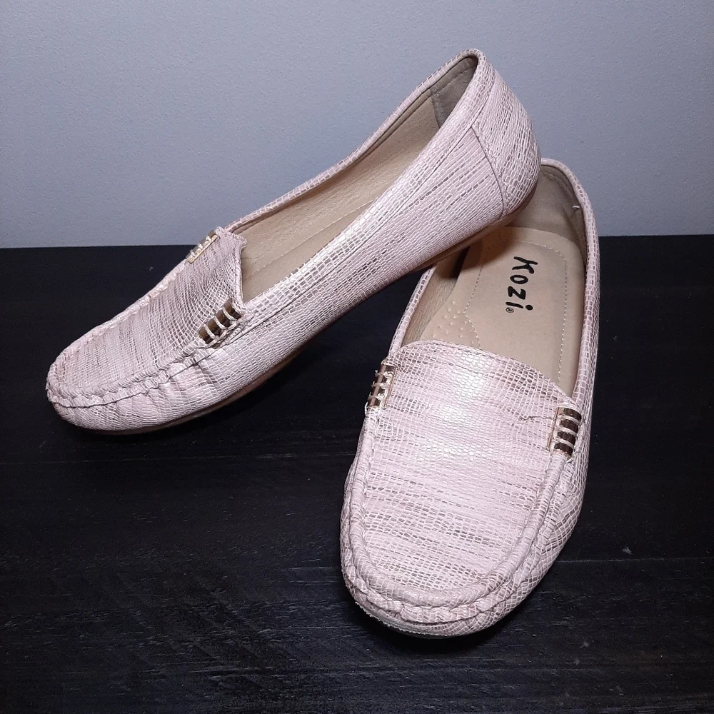 Kozi Metallic Loafer Shoes Light Pink Vegan Faux Leather Gold Slip On Flats 37